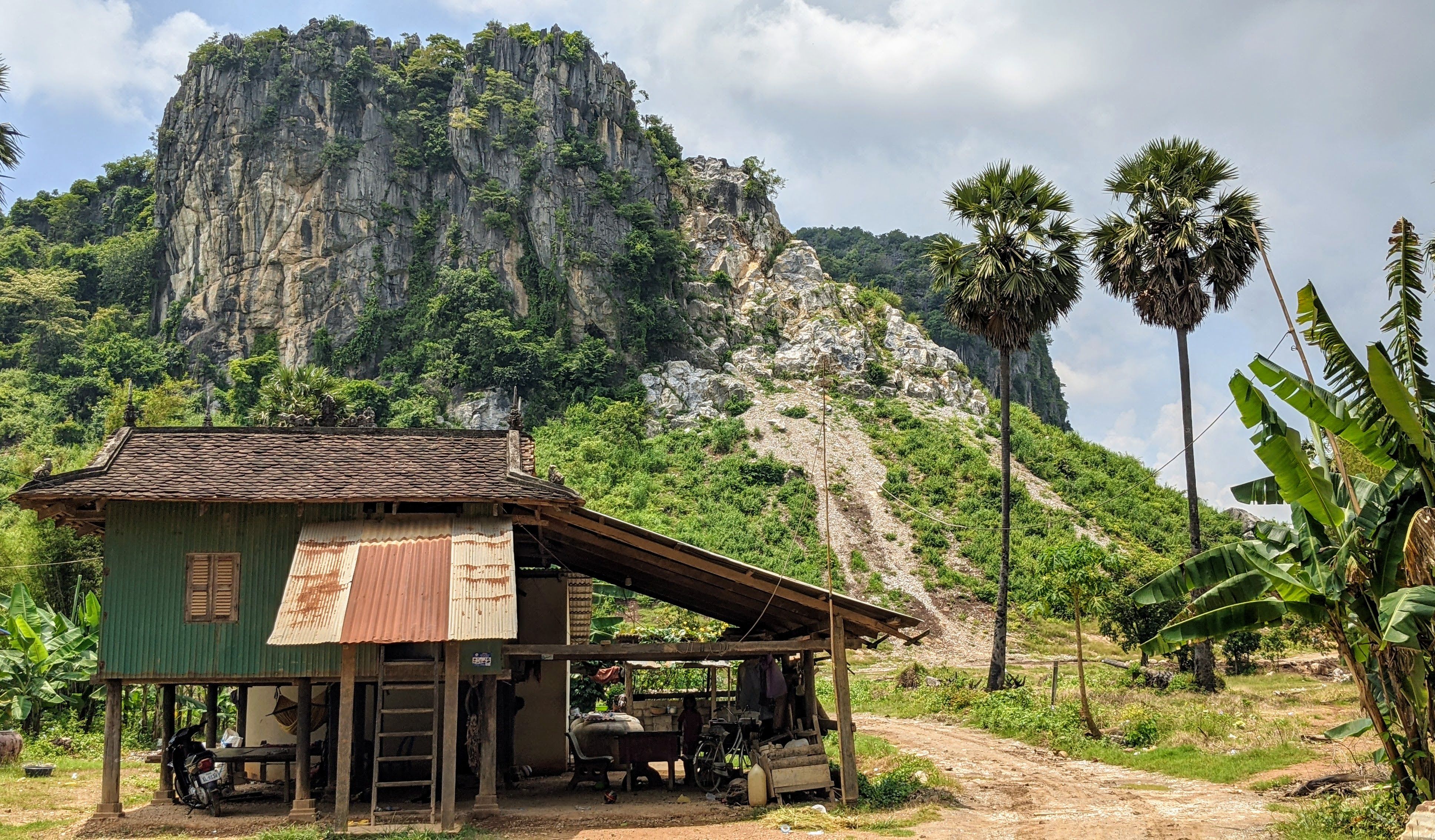 Limestone cliffs and countryside near Kampong Trach